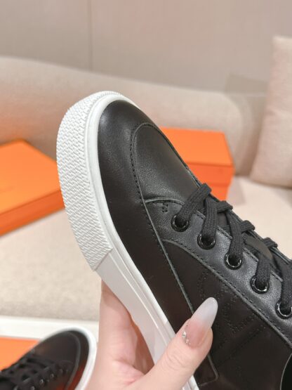 Hermes white and black couple fashion casual skateboard shoes - Image 6