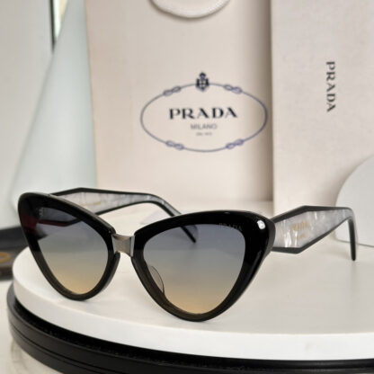 Prada fashion trend sunglasses - Image 5