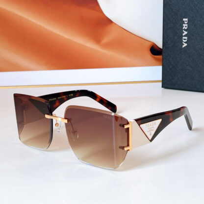 Prada fashion trend sunglasses - Image 6