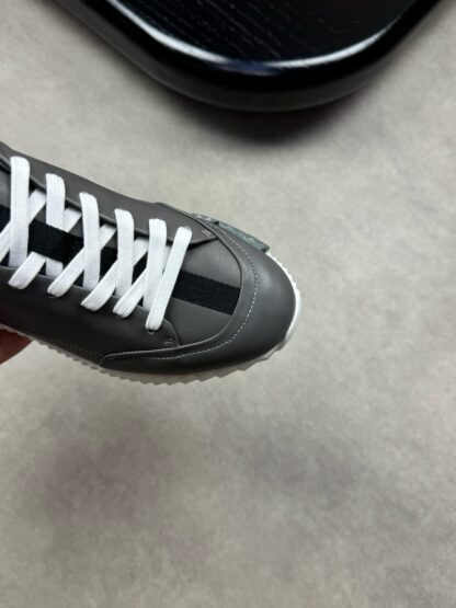 Hermes high-end noble gray and black color matching thick-soled casual shoes - Image 6