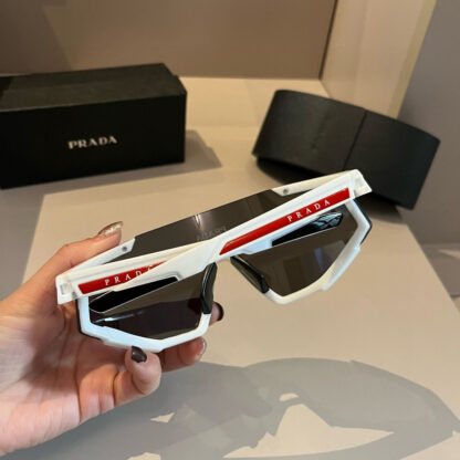 Prada fashion trend sunglasses - Image 6