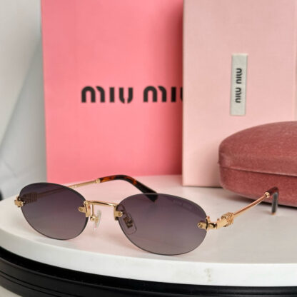 Miu Miu trendy fashion sunglasses - Image 7