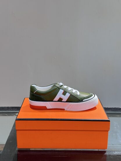 Hermes Men's Low-top Comfortable Dark Green Casual Sneakers - Image 6