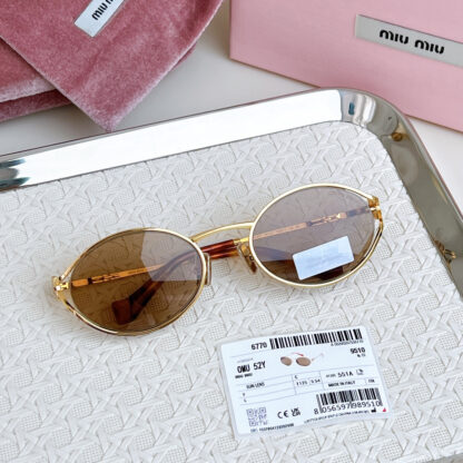 Miu Miu trendy fashion sunglasses - Image 6