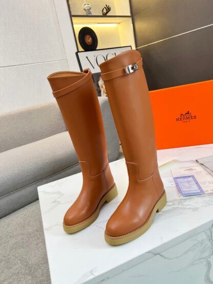 Hermès classic kelly buckle stylish brown mid-calf boots - Image 6