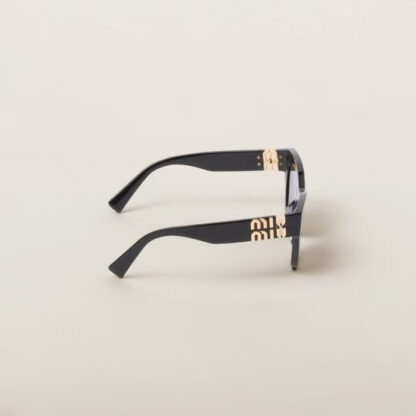 Miu Miu trendy fashion sunglasses - Image 7