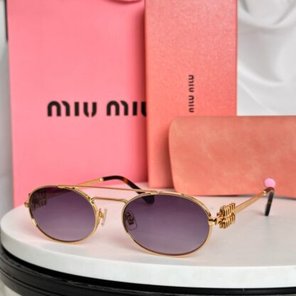 Miu Miu trendy fashion sunglasses - Image 6