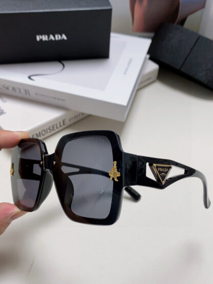 Prada fashion trend sunglasses - Image 6