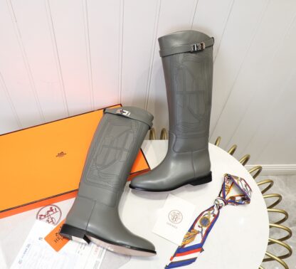 Hermès classic kelly buckle grey stylish mid-calf boots - Image 6