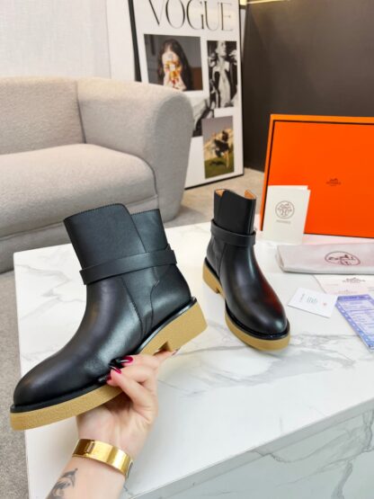 Hermès classic black silver buckle knight boots - Image 5