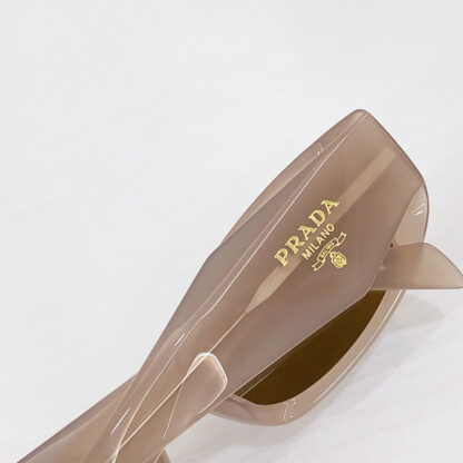 Prada fashion trend sunglasses - Image 6