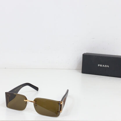 Prada fashion trend sunglasses - Image 6