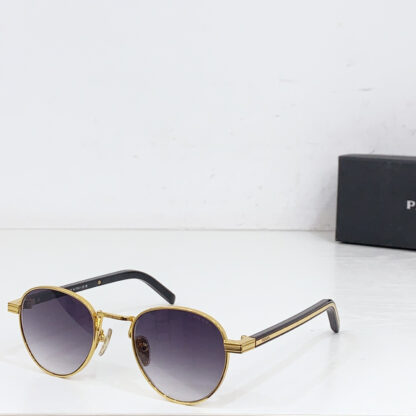 Prada fashion trend sunglasses - Image 6