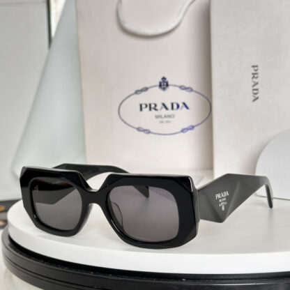 Prada fashion trend sunglasses - Image 6