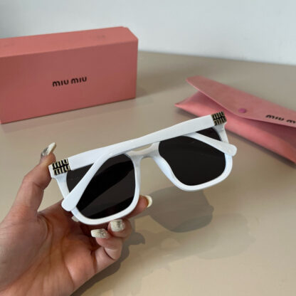 Miu Miu trendy fashion sunglasses - Image 7