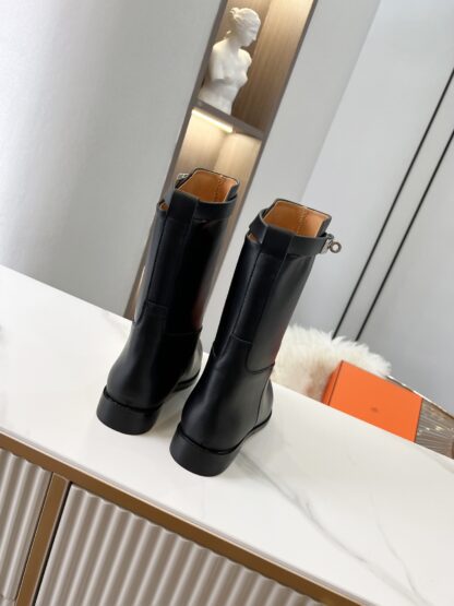 Hermès classic black silver buckle fashion ankle boots - Image 6
