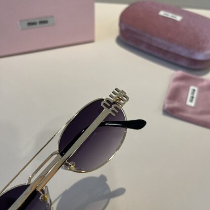 Miu Miu trendy fashion sunglasses - Image 7