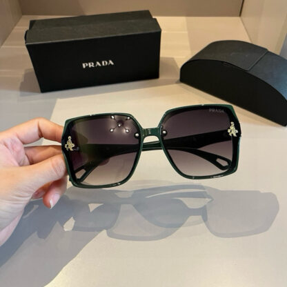 Prada fashion trend sunglasses - Image 6