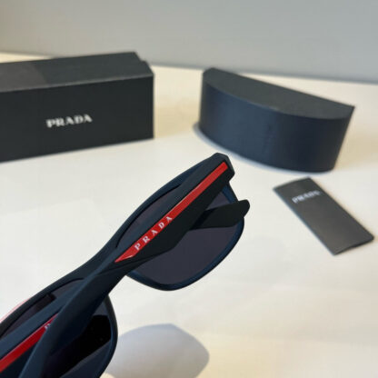 Prada fashion trend sunglasses - Image 6