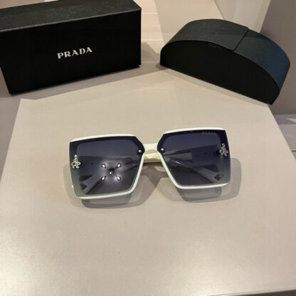 Prada fashion trend sunglasses - Image 6