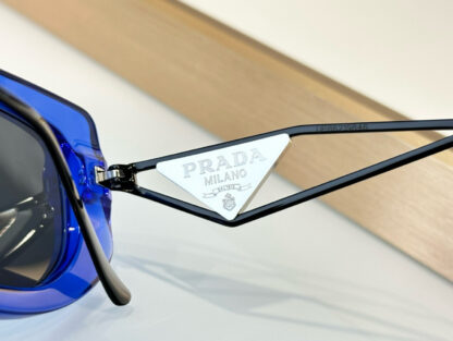 Prada fashion trend sunglasses - Image 6