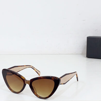 Prada fashion trend sunglasses - Image 6