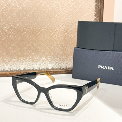Prada fashion trend sunglasses - Image 6