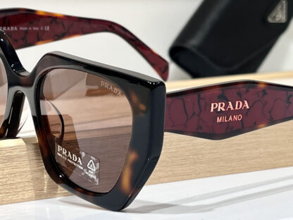 Prada fashion trend sunglasses - Image 6