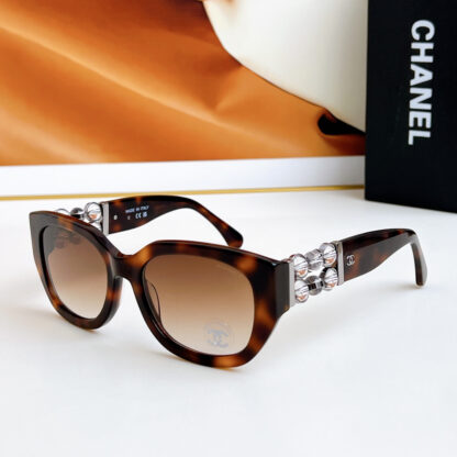 Chanel Fashion Sunglasses - Image 7