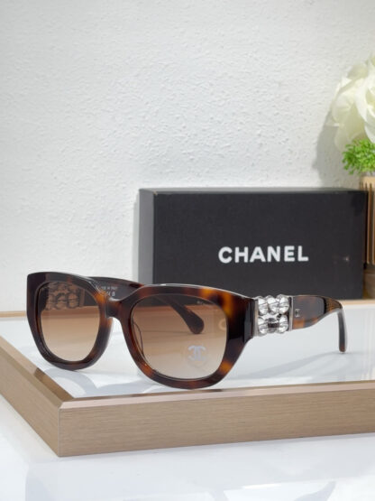 Chanel Fashion Sunglasses - Image 7