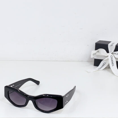 Chanel Fashion Sunglasses - Image 7