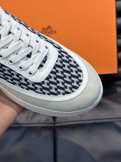 Hermes men's comfortable and soft white and black color matching casual sports shoes - Image 6