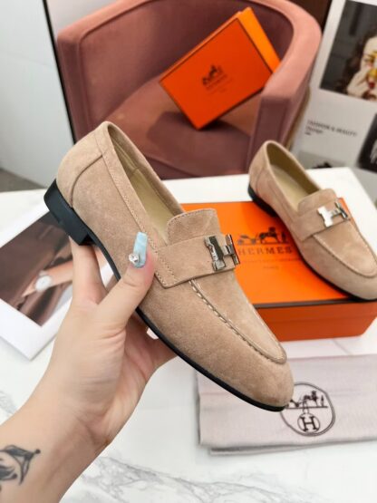 Hermès classic apricot loafers - Image 6