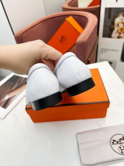 Hermès classic white loafers - Image 5