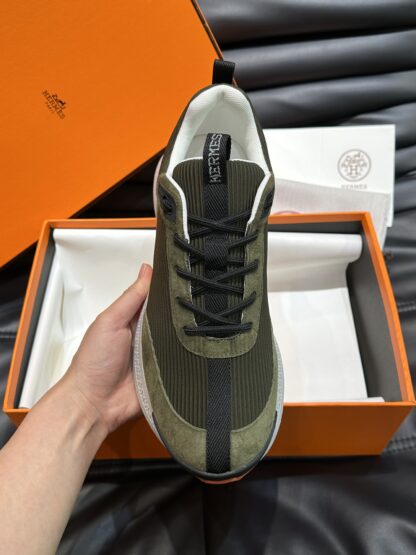 Hermes high-end men's dark green round toe fashion casual sports shoes - Image 6