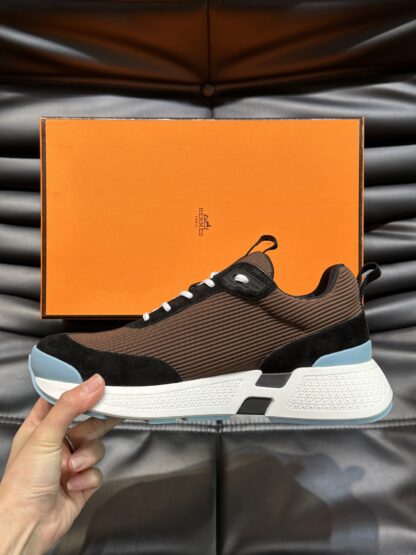 Hermes high-end men's brown and black round head fashionable casual sports shoes - Image 6