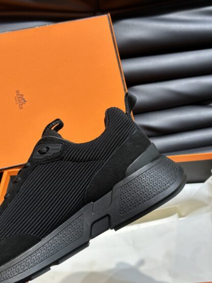 Hermes men's black breathable fashion casual sports shoes - Image 6