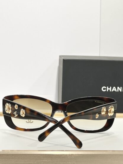 Chanel Fashion Sunglasses - Image 7