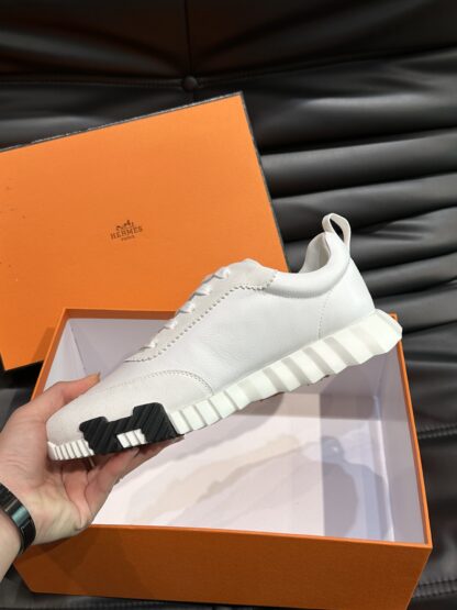 Hermès white versatile casual sneakers - Image 6