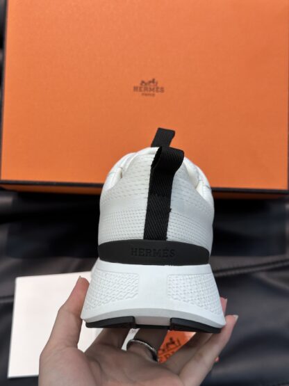 Hermes men's white comfortable breathable simple casual sports shoes - Image 6