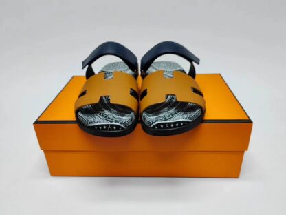 Hermès Couples Braided Brown, Blue and Black Slippers - Image 6