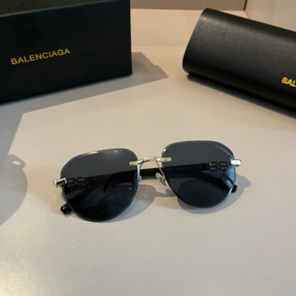 Balenciaga fashion sunglasses - Image 7