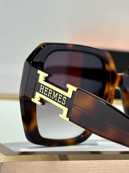 Hermès Fashion Classic Sunglasses - Image 6