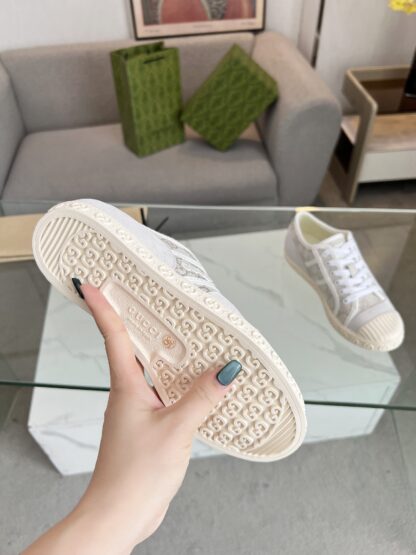 Gucci low-top casual sneakers - Image 7