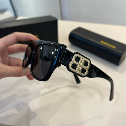 Balenciaga fashion sunglasses - Image 7