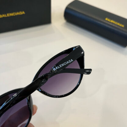 Balenciaga fashion sunglasses - Image 7