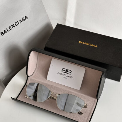Balenciaga fashion sunglasses - Image 6