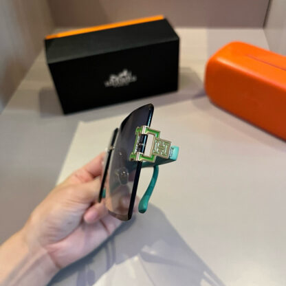 Hermes Fashion Sunglasses - Image 6