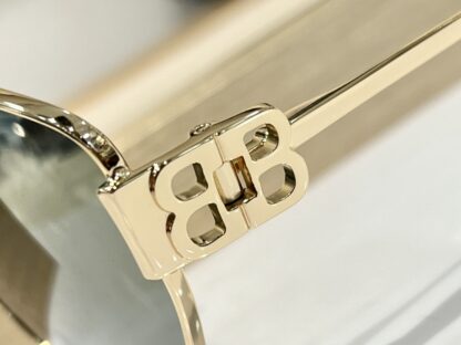 Balenciaga fashion sunglasses - Image 6