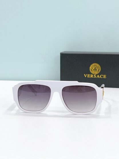 Versace fashion trend sunglasses - Image 6